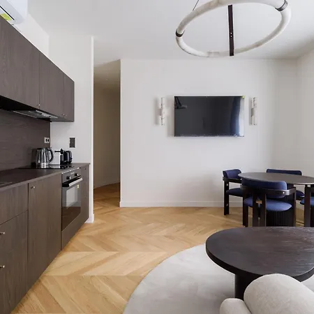 Splendid With Ac In Champs Elysees For 4pax Apartamento *